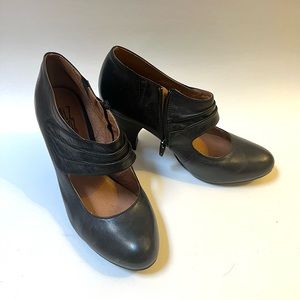 Mix Mooz black heels